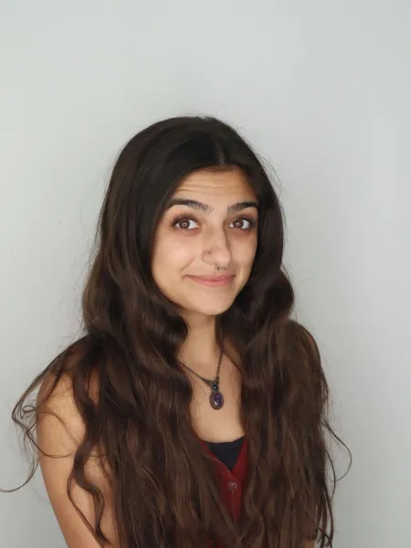Ella Headshot
