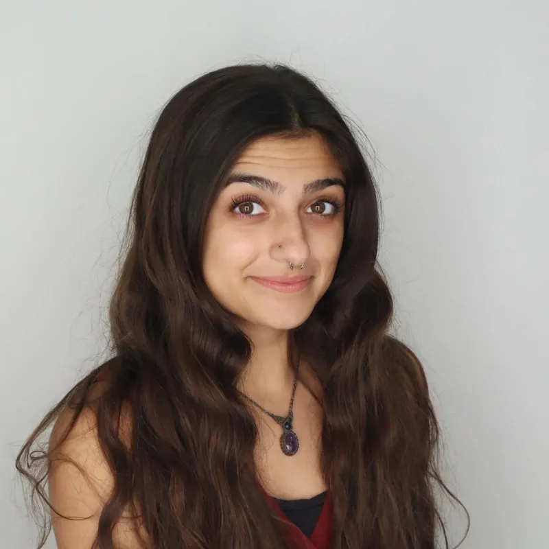 Ella Headshot