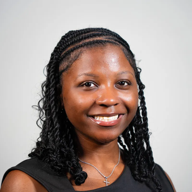 Makayla Headshot