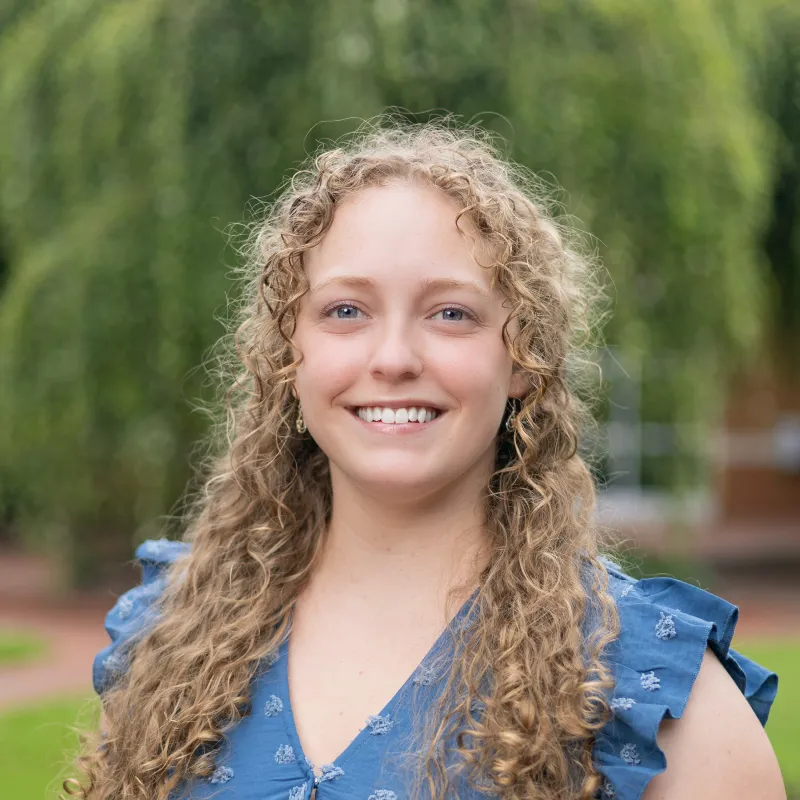 Caitlynn headshot